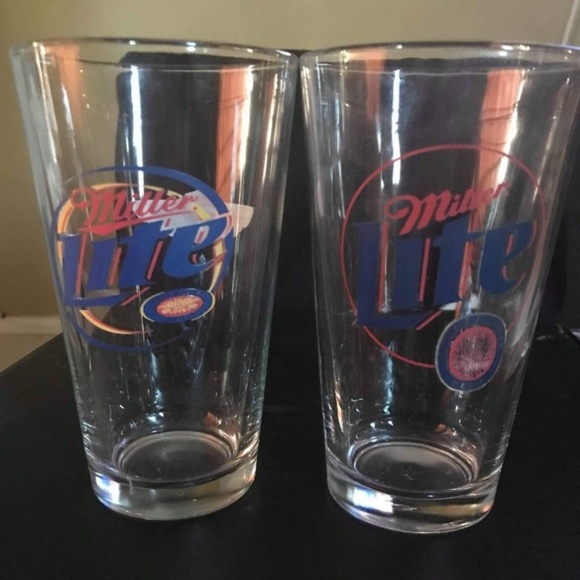 Miller Lite Beer Cups - Picture 2 of 7